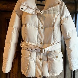 Jones NewYork cream puffer jacket. Size M. Gently used.